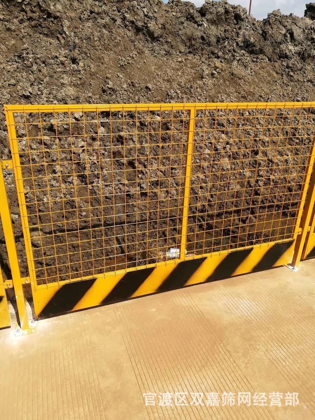 昆明臨時圍擋解決方案 黃色基坑圍欄在施工安全中的關(guān)鍵作用